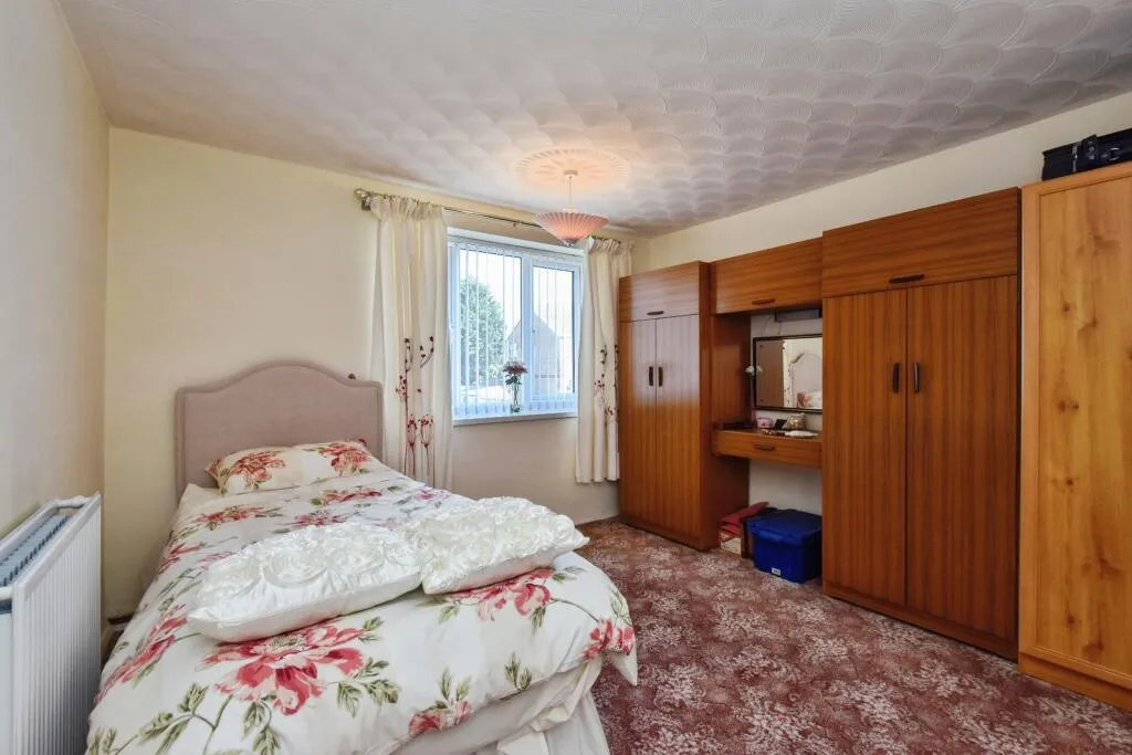 3 bed Semi-Detached