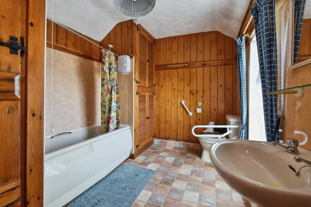 3 bed Detached
