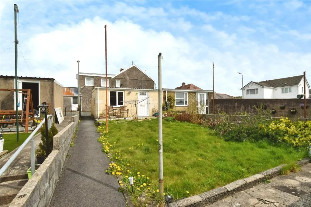 3 bed Semi-Detached