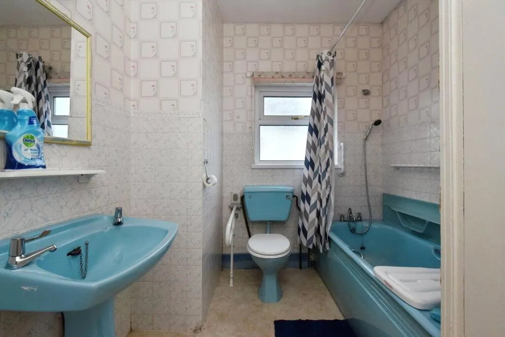 3 bed Semi-Detached