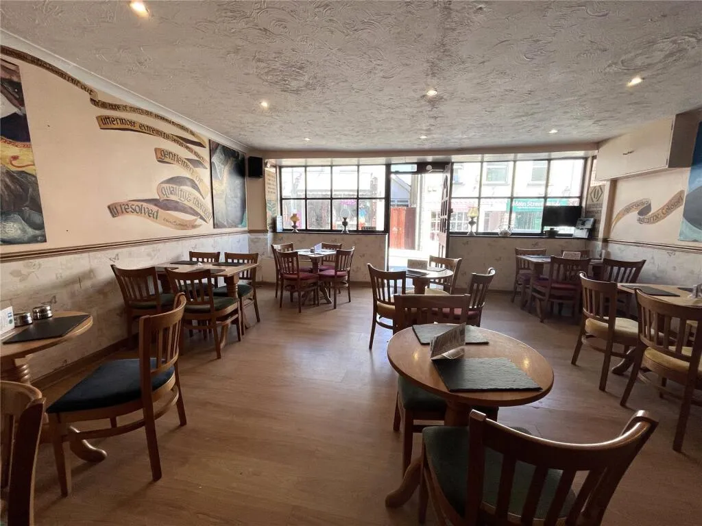 8 bed Commercial Property