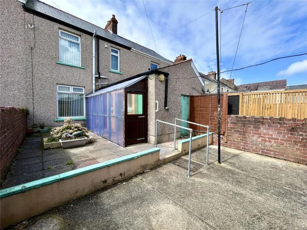 3 bed Terraced