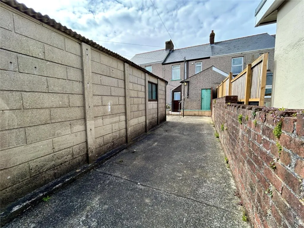 3 bed Terraced