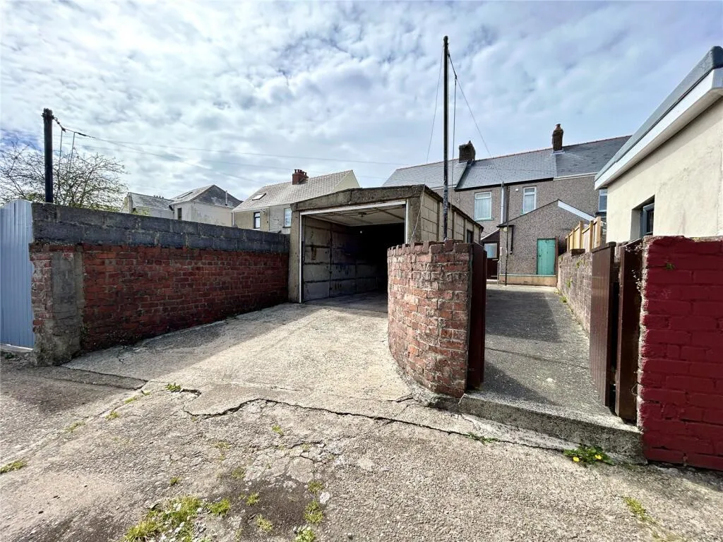 3 bed Terraced