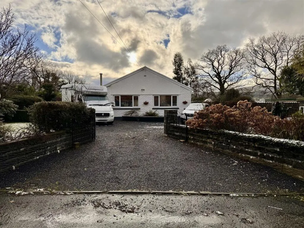 2 bed Detached Bungalow