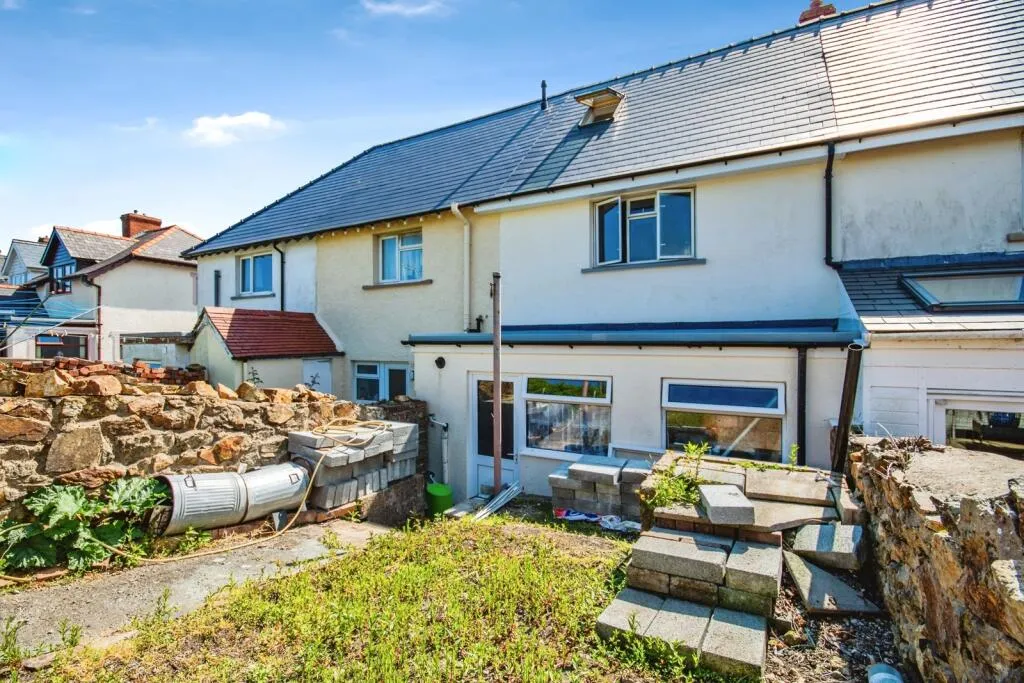 2 bed Terraced