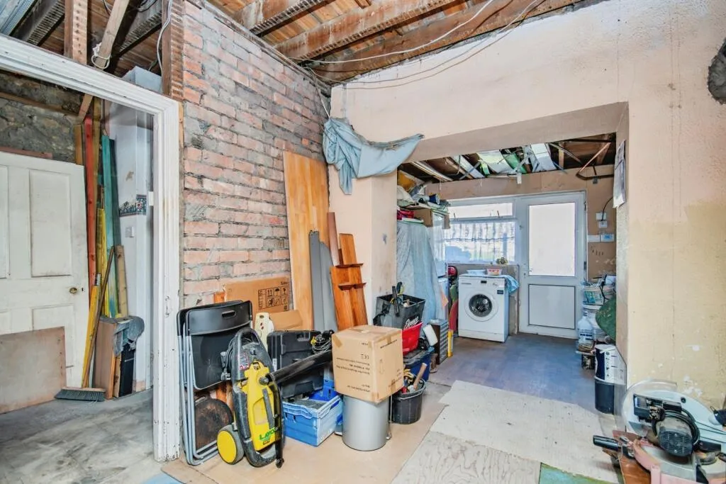 2 bed Terraced