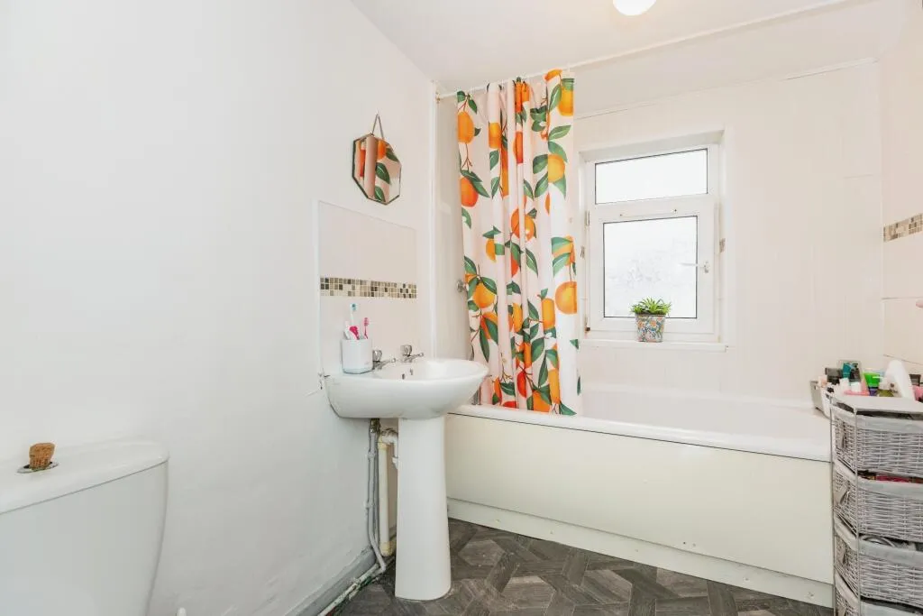 2 bed Terraced