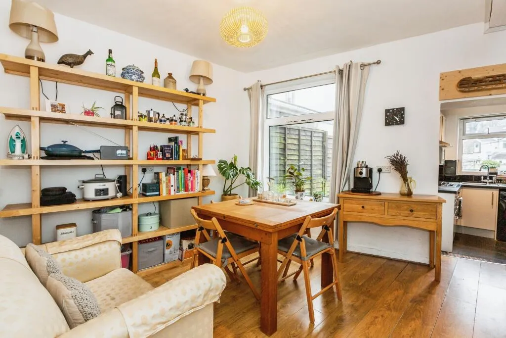 2 bed Terraced