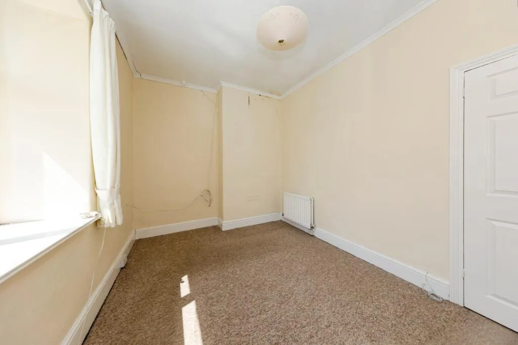 2 bed End of Terrace