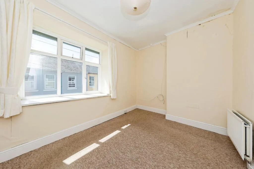 2 bed End of Terrace