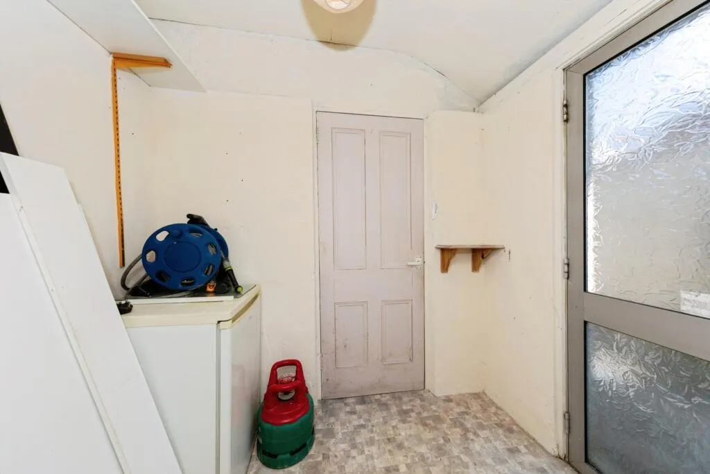 2 bed End of Terrace
