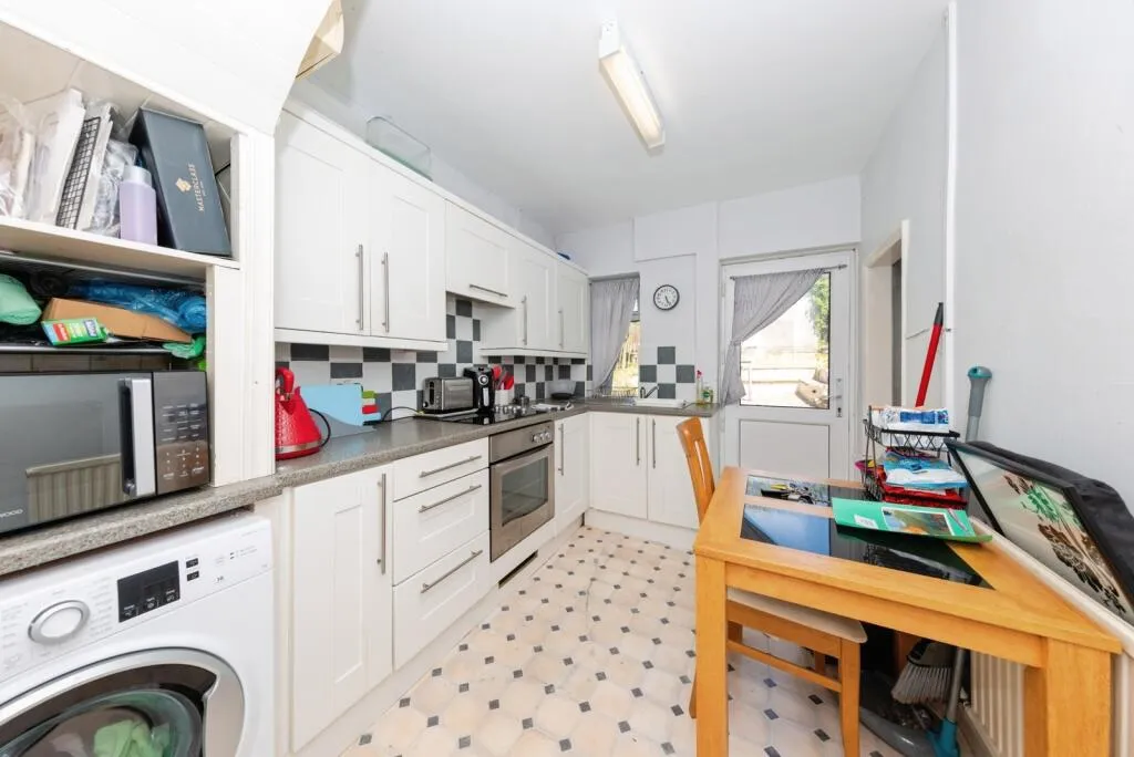 2 bed House