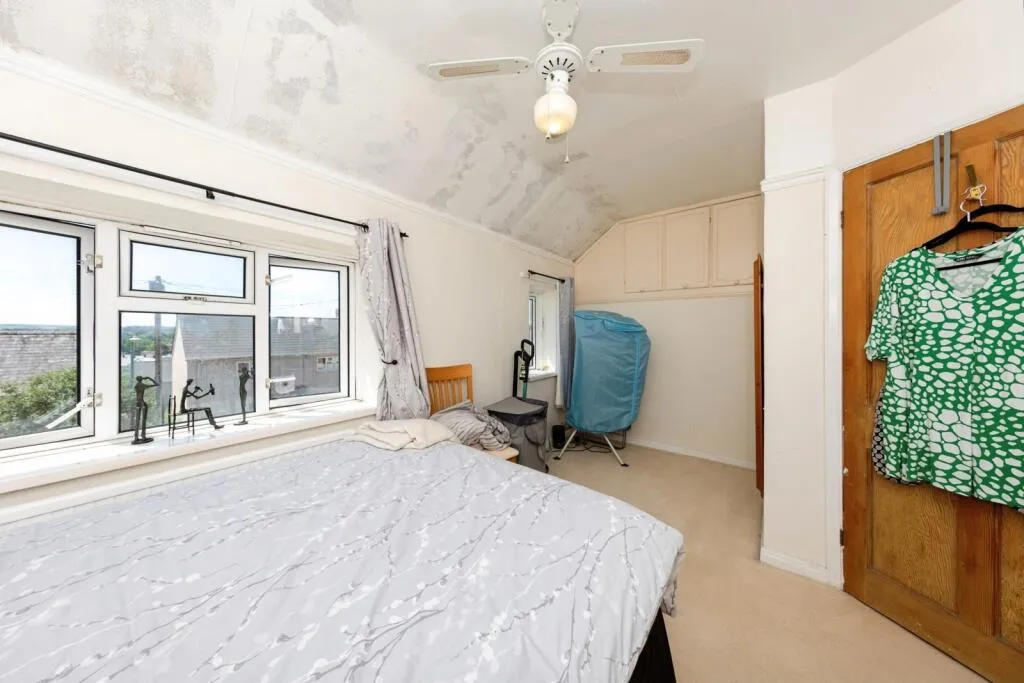 2 bed House