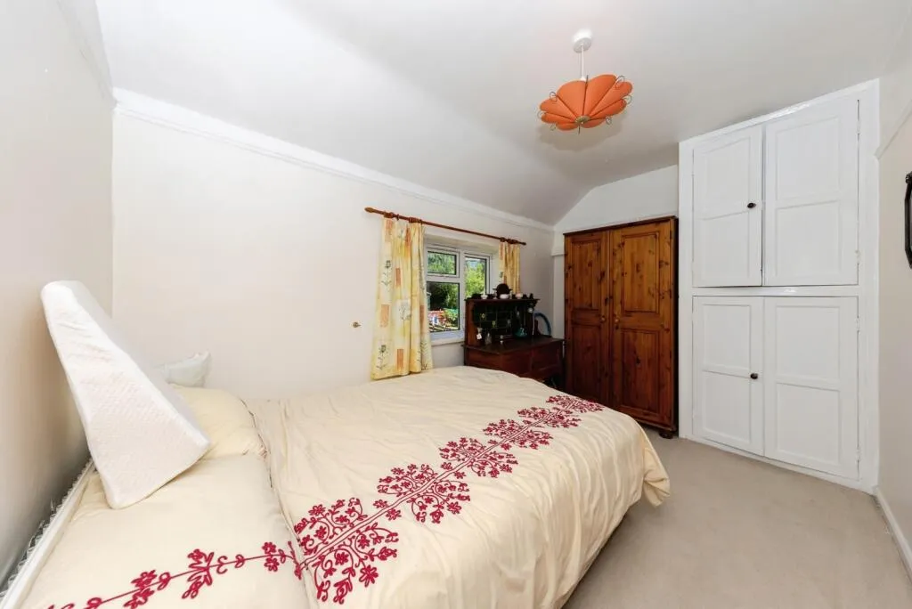 2 bed House