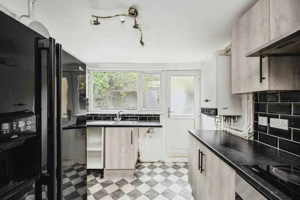 3 bed Terraced
