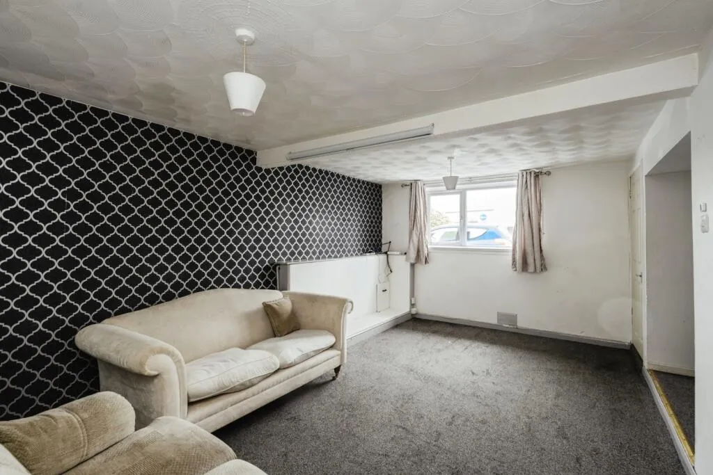 3 bed Terraced