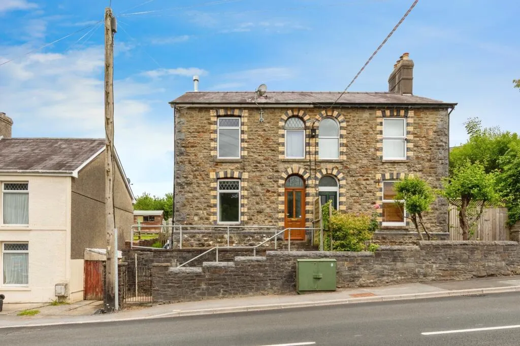 3 bed Semi-Detached