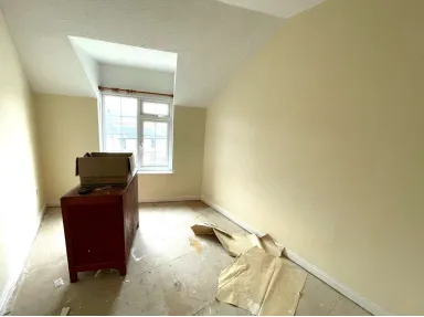 2 bed Land