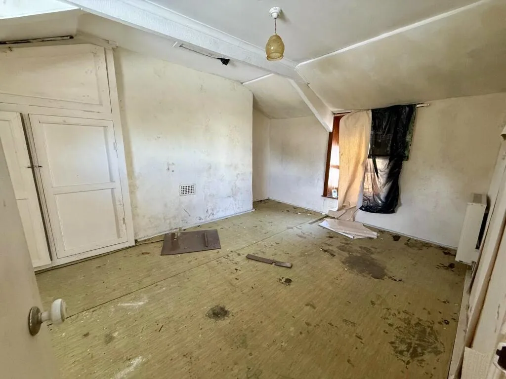 2 bed Character Property