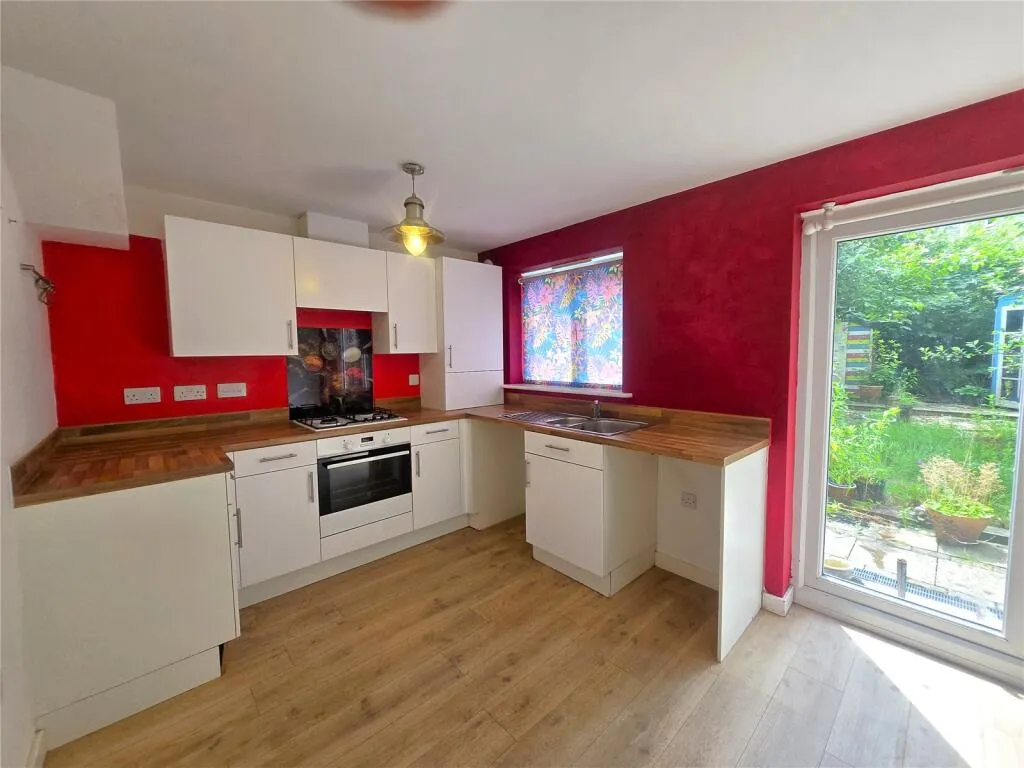 3 bed Semi-Detached