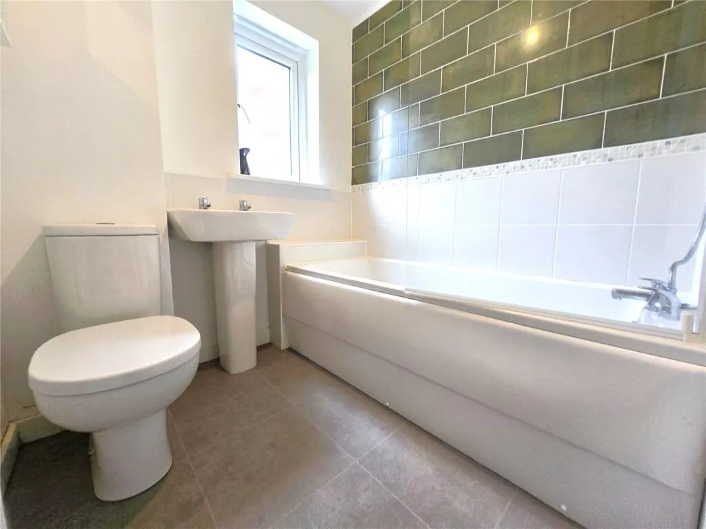 3 bed Semi-Detached