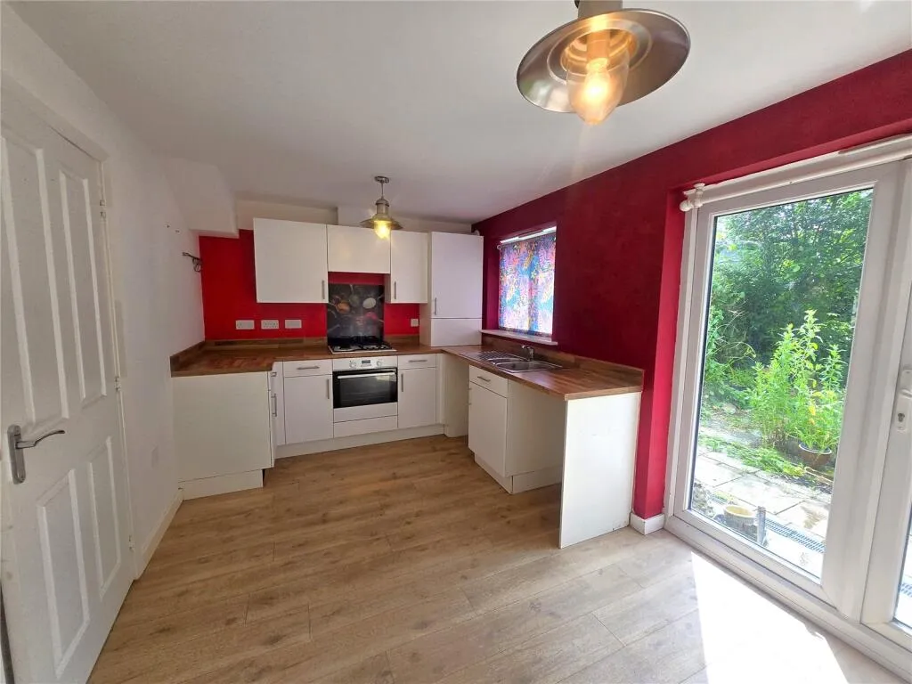 3 bed Semi-Detached