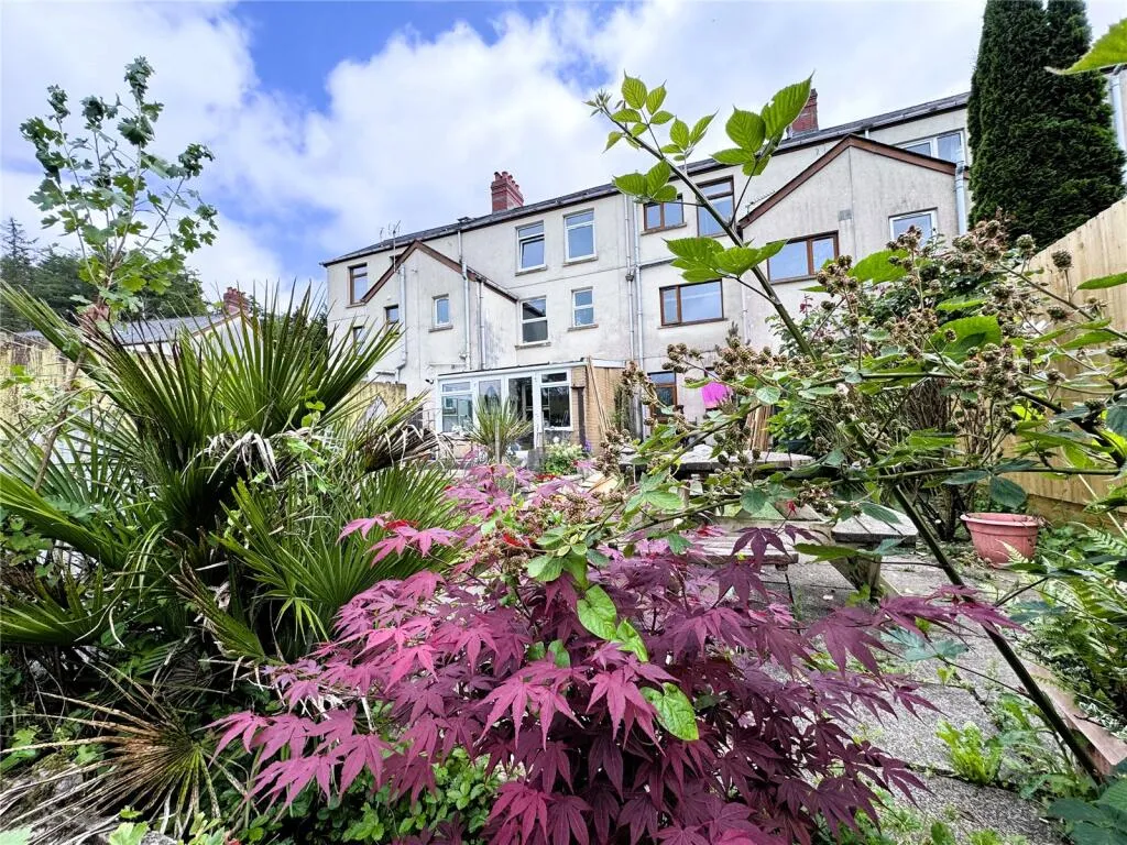 3 bed Terraced