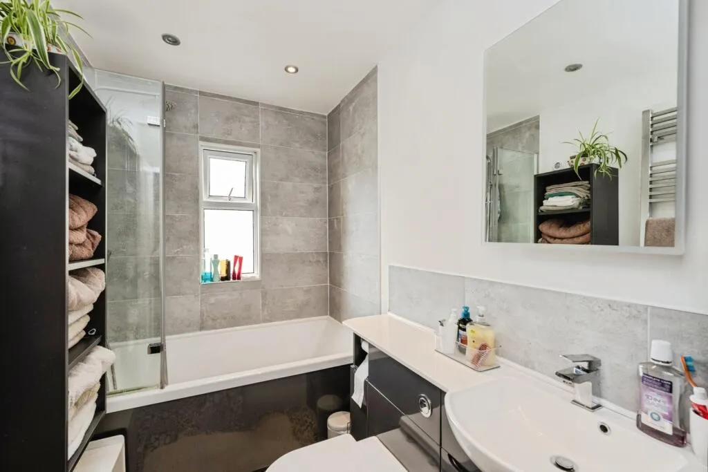 3 bed Semi-Detached