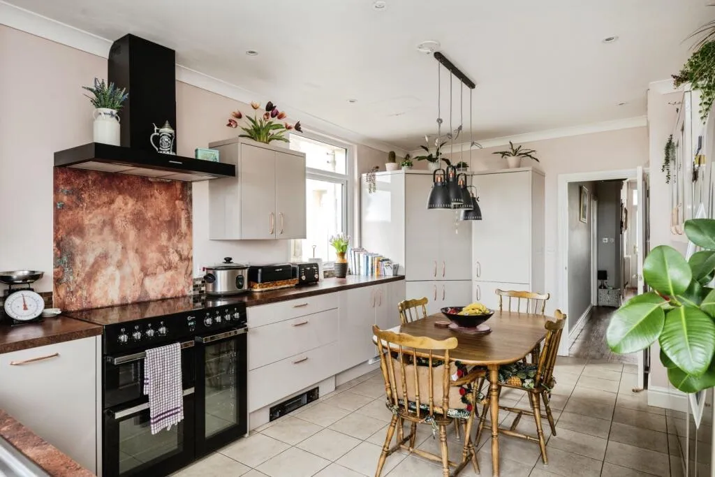 3 bed Semi-Detached