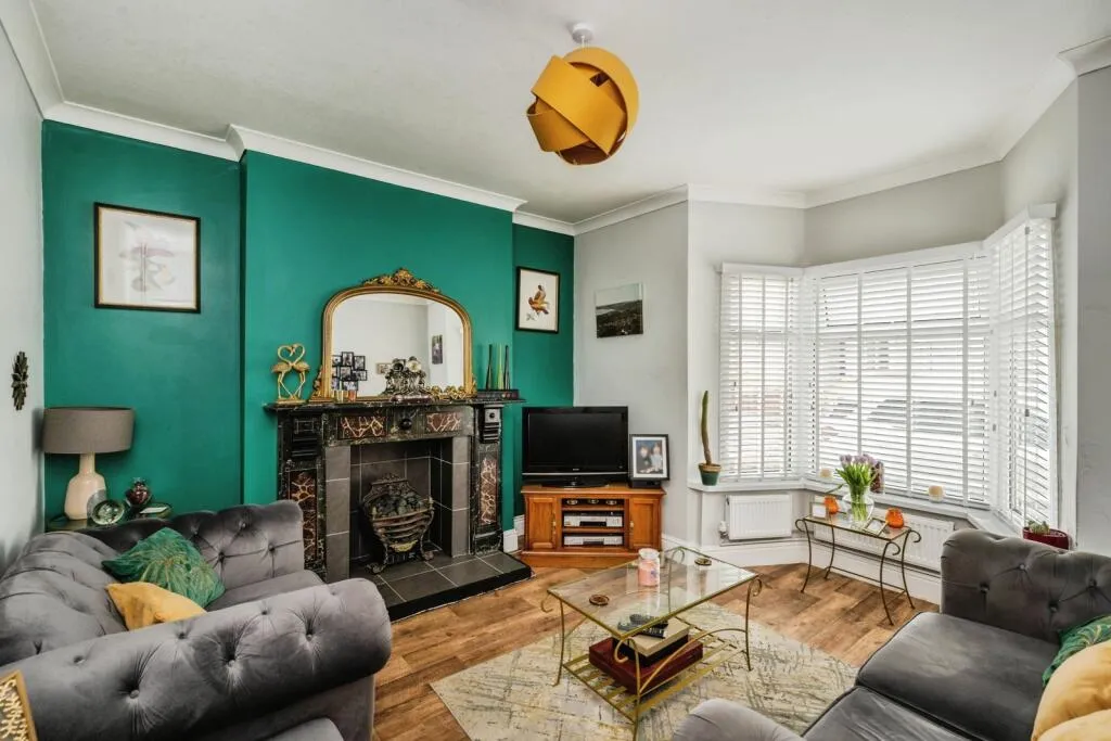 3 bed Semi-Detached
