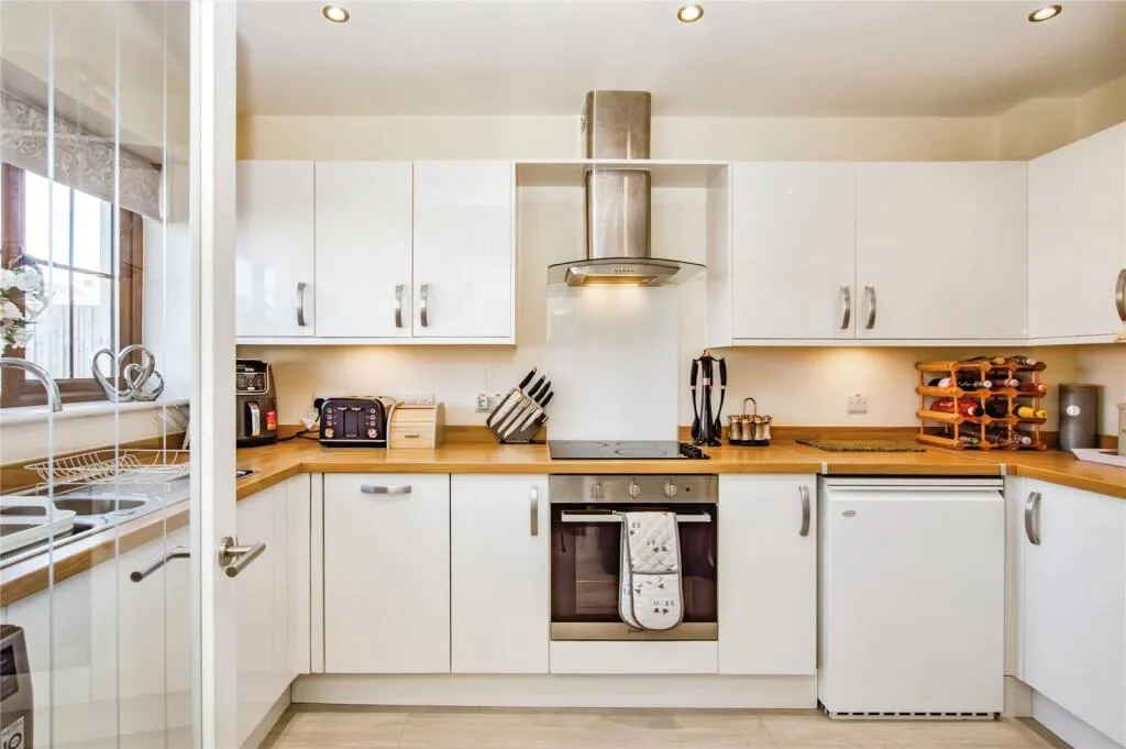 3 bed Semi-Detached