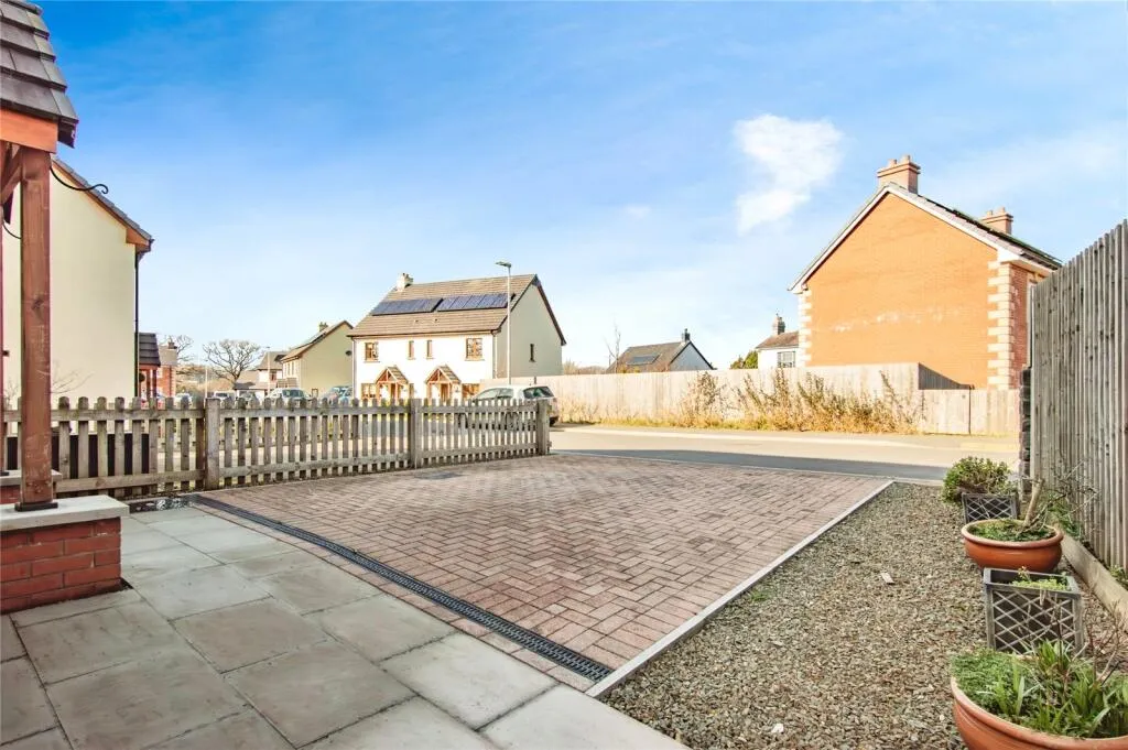 3 bed Semi-Detached