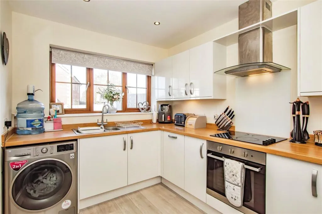 3 bed Semi-Detached