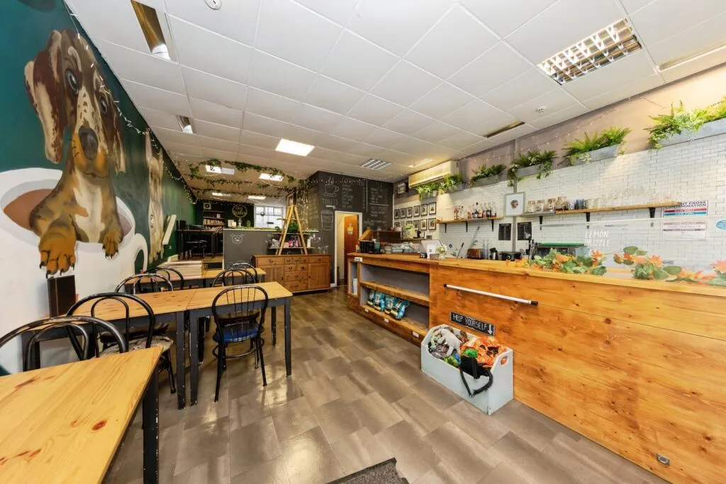 1 bed Commercial Property