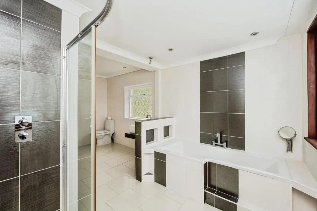 3 bed Detached