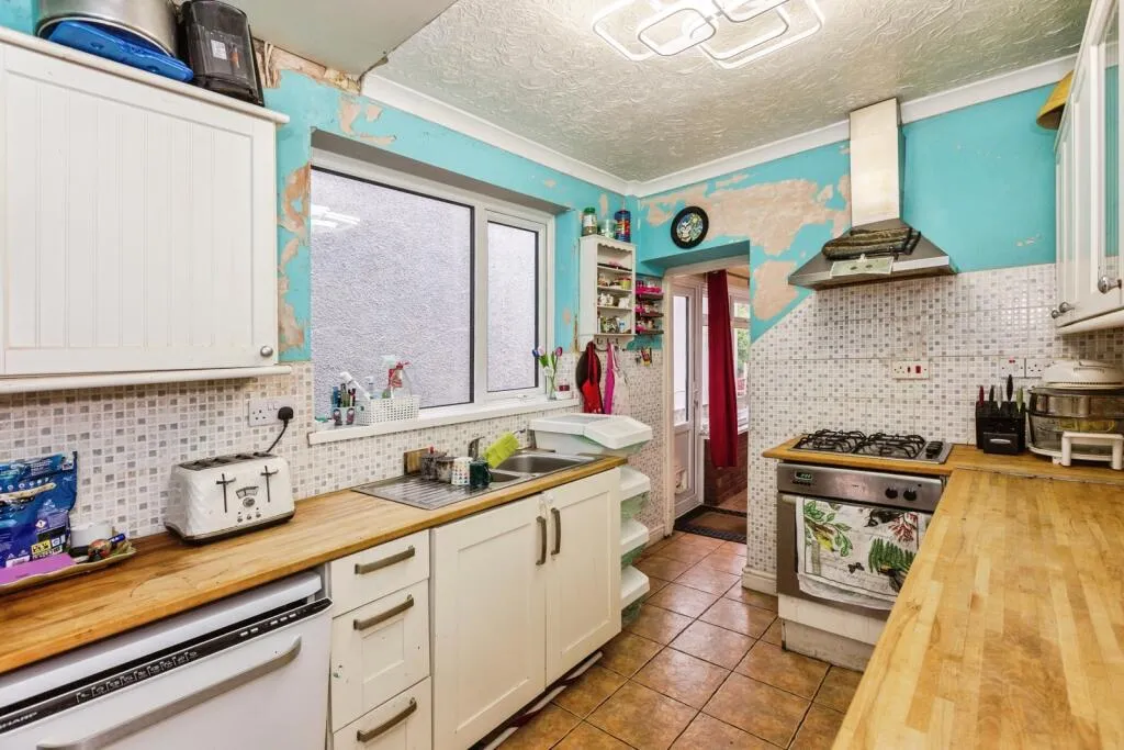 3 bed Terraced