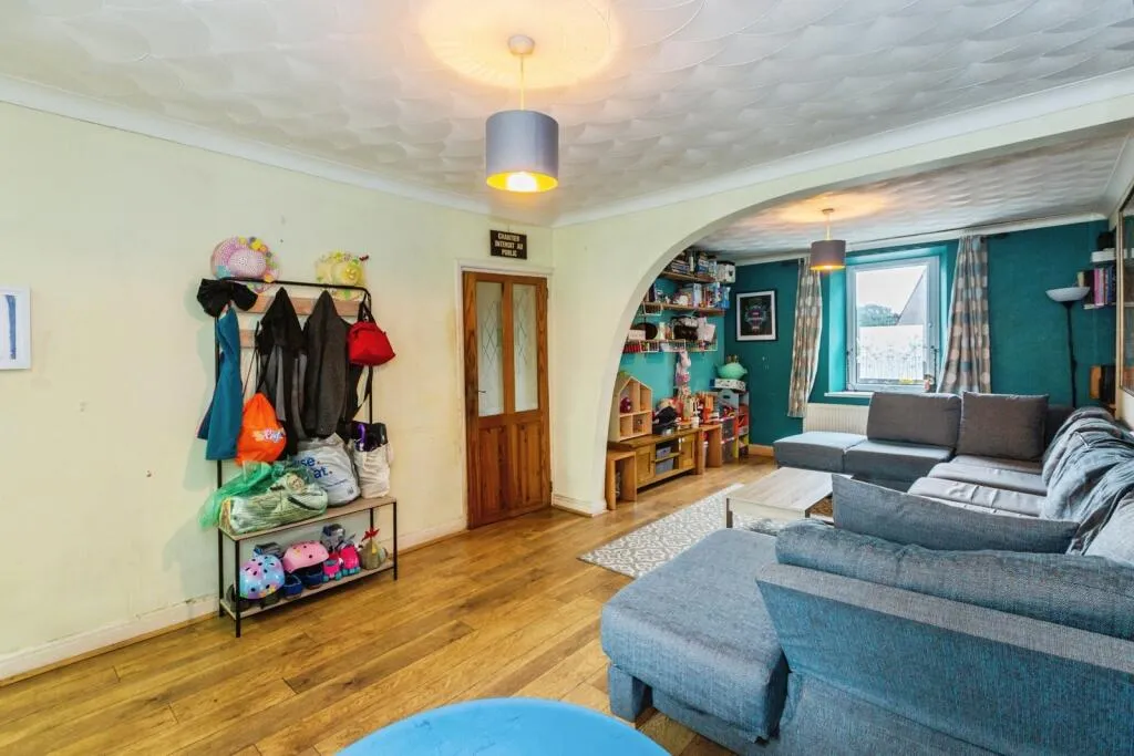 3 bed Terraced