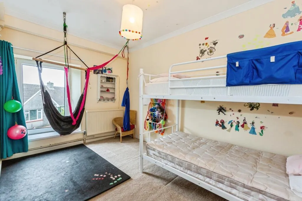 3 bed Terraced