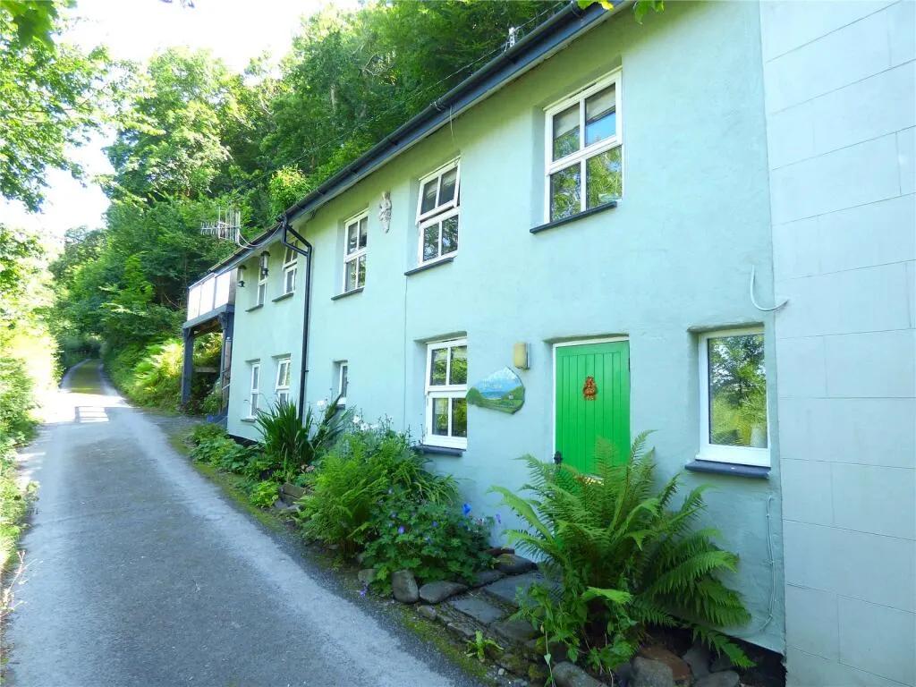 2 bed House