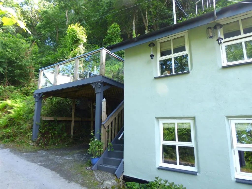 2 bed House