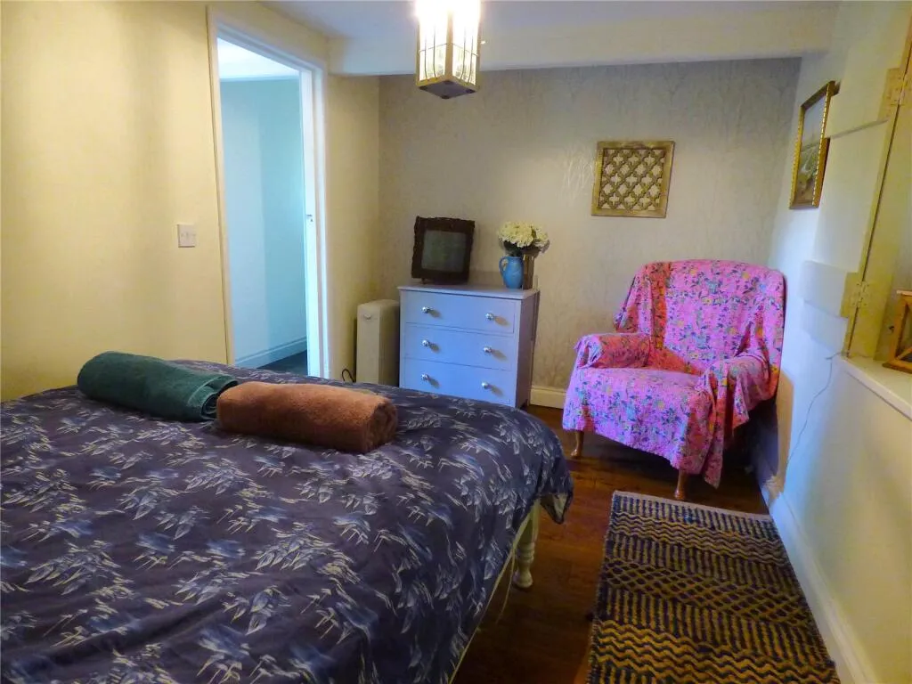 2 bed House