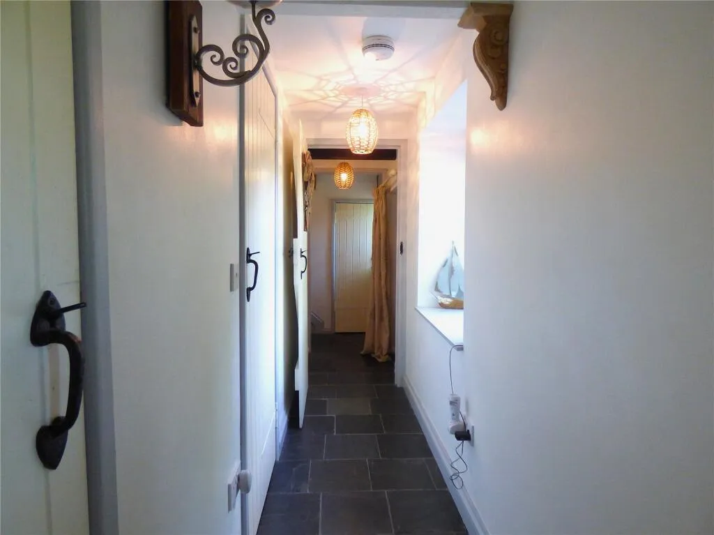 2 bed House