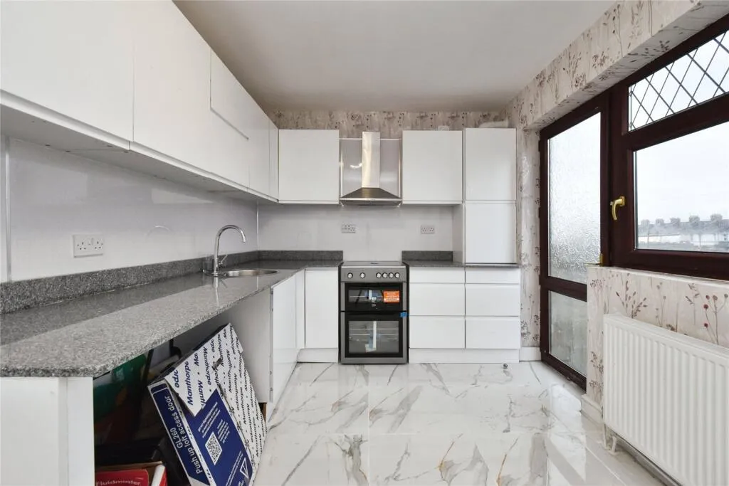 3 bed Semi-Detached