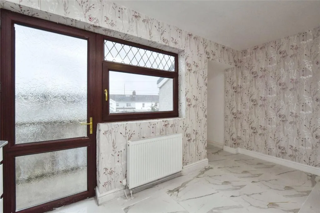 3 bed Semi-Detached
