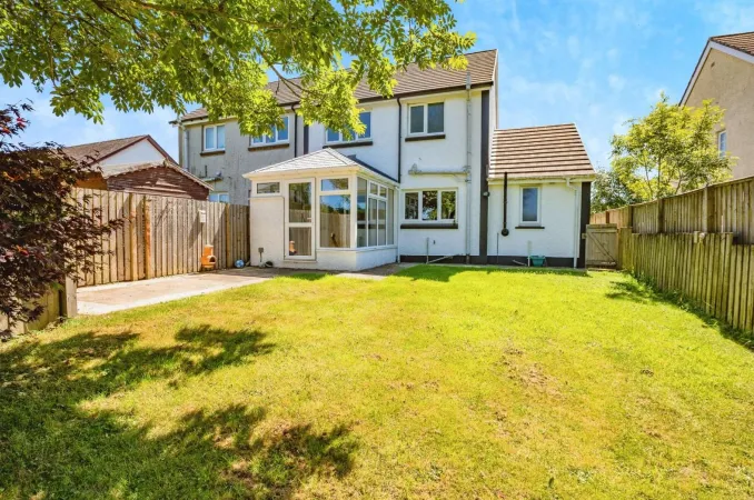 3 bed Semi-Detached