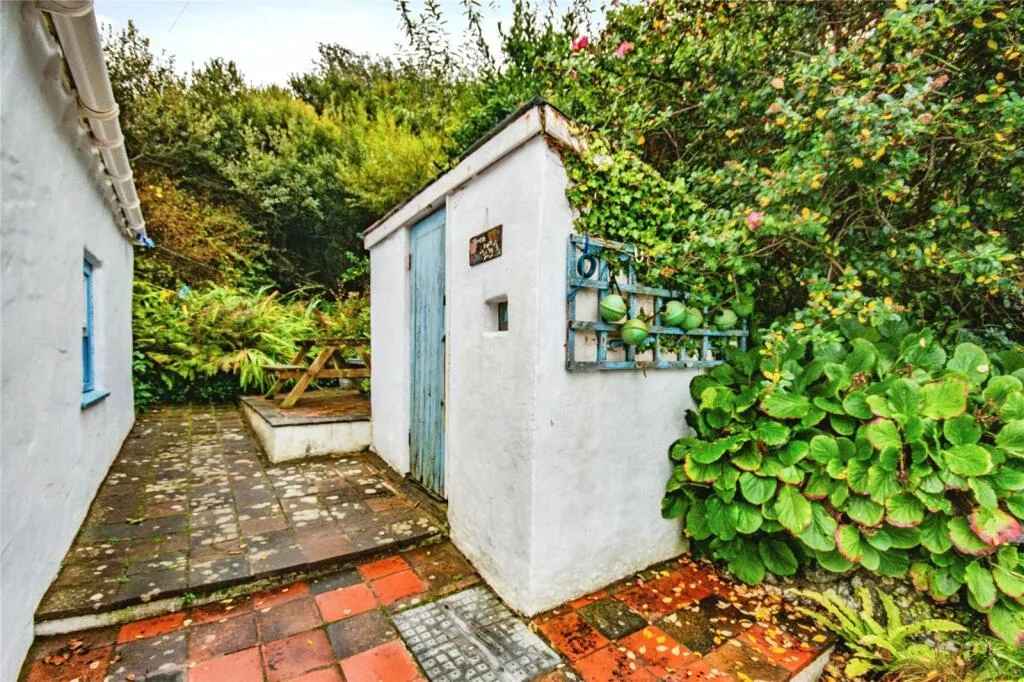 2 bed Detached Bungalow