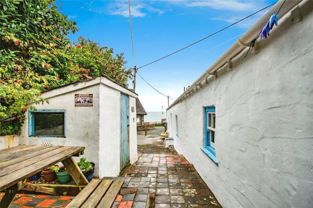 2 bed Detached Bungalow