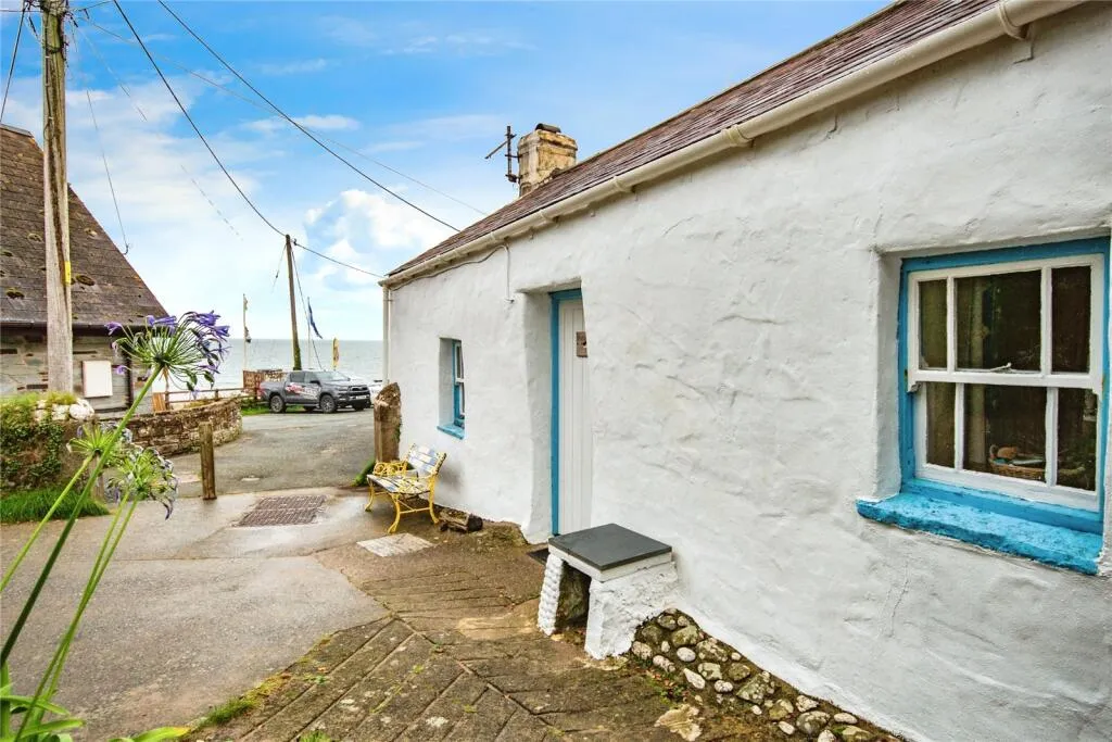 2 bed Detached Bungalow