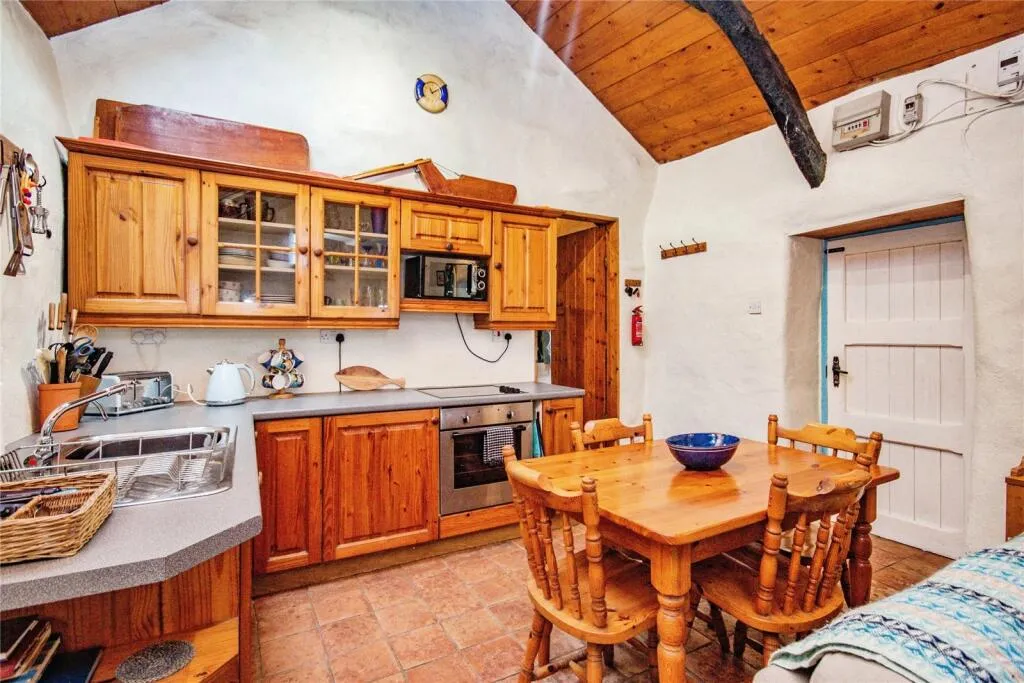 2 bed Detached Bungalow